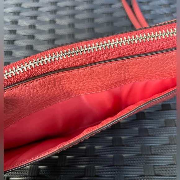 COACH WALLET,Coach Orange Leather Wristlet. - Picture 7 of 13